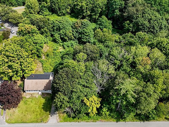 2nd image of 129 Forest St