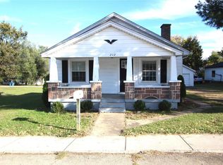 212 N Large St, Park Hills, MO 63601