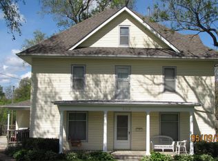 303 S Harrison St, Mount Ayr, IA 50854