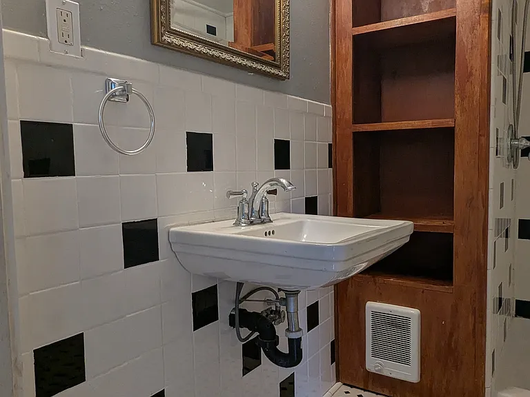 8447 Delphi Rd SW — Photo 15