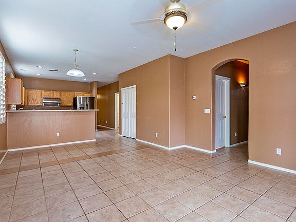5th image of 9006 W Villa Maria Dr