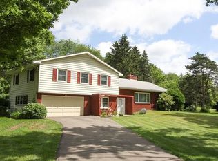 9 Deerfield Dr, Big Flats, NY 14814