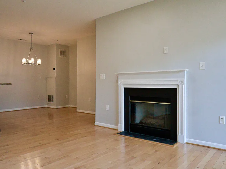 4137 Fountainside Ln #202 — Photo 6