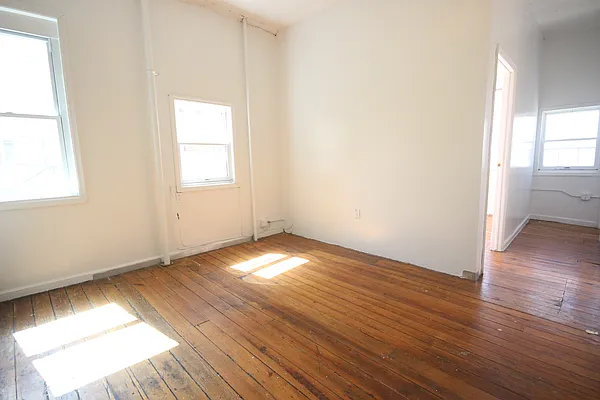 Rented by Nooklyn NYC LLC | media 5