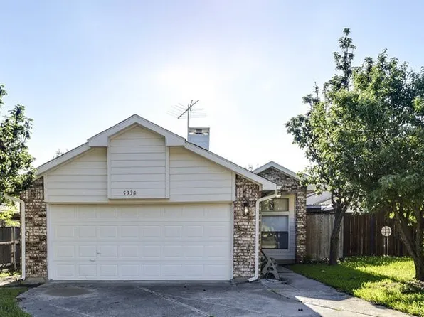 5338 Village Green Dr, Mesquite, TX 75150