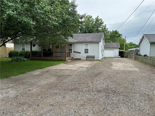 312 E 7th St, Wellsville, KS 66092