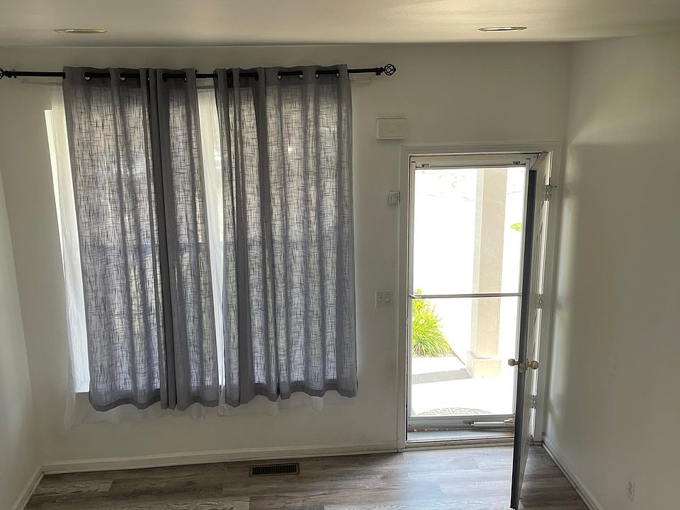 1st image of 4830 Green Ct