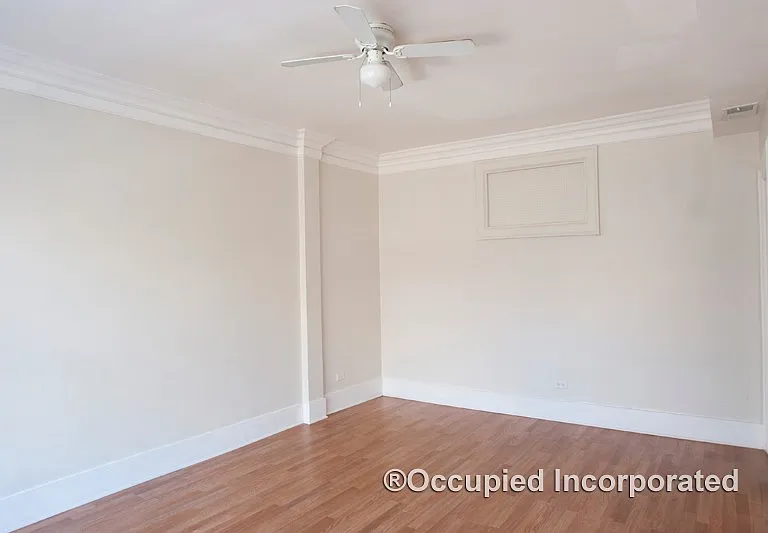 5206 S Harper Ave #104 — Photo 3