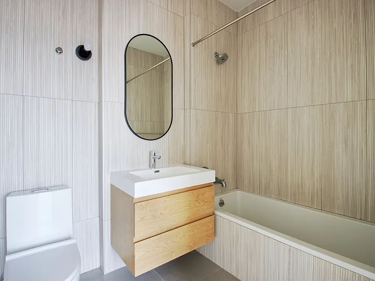 11 Herkimer St #4D — Photo 6