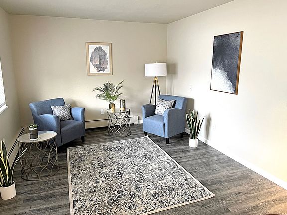 4th image of 1021 W Vermijo Ave #D