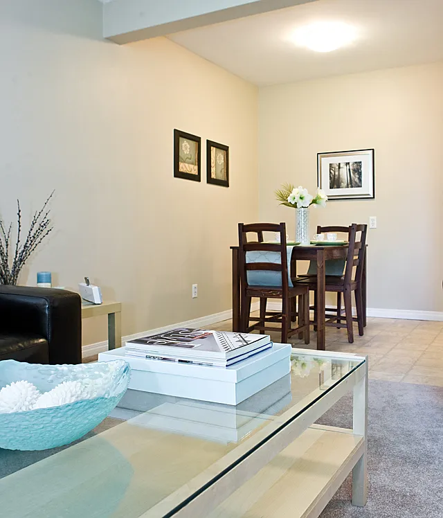 Callingwood on 170th Apartments Edmonton — Photo 4