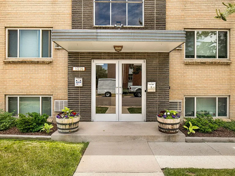 1116 W Lilley Ave — Photo 38