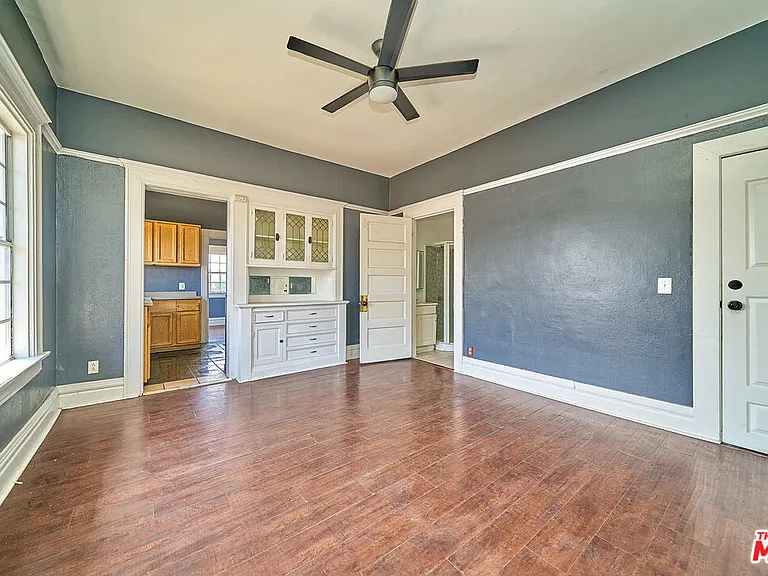 1347 Valencia St — Photo 7