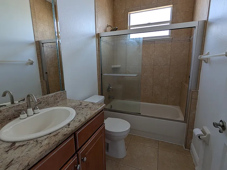 7436 Islander Ln — Photo 15