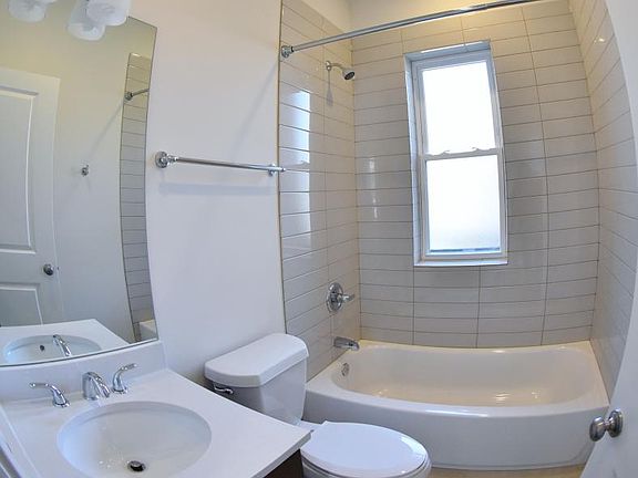 5th image of 1600 W Belle Plaine Ave APT 2F