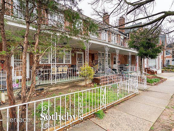 2nd image of 6839 Clyde St #2