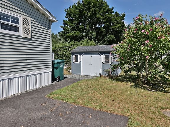 2nd image of 2 Douglas Dr