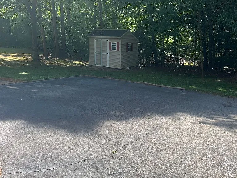 212 S Bennetts Bridge Rd — Photo 12