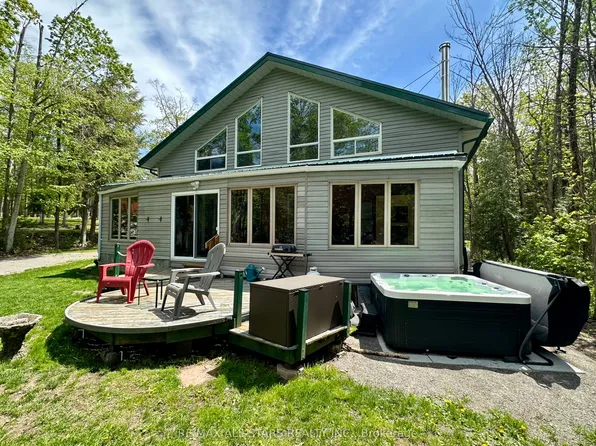 398 Edwina Dr, Trent Lakes, ON K0M 1A0