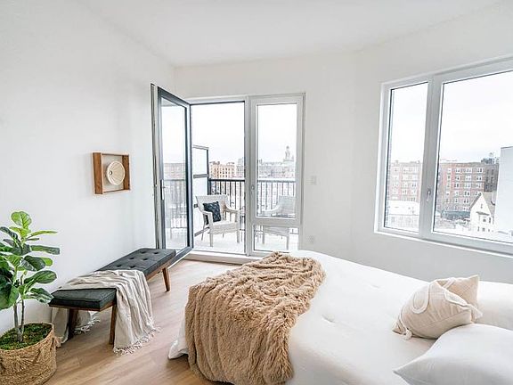 3rd image of 797 Flatbush Ave #Penthouse