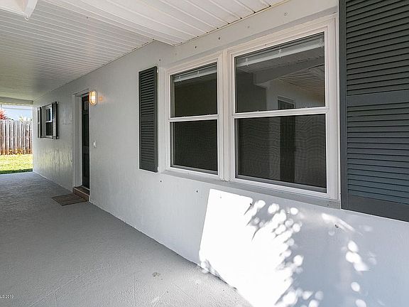 5th image of 552 Roosevelt Ave #550