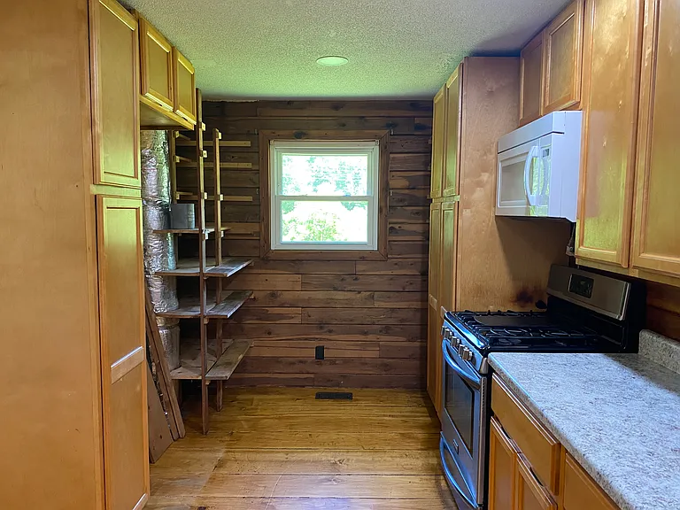 195 Emerald Dr #B — Photo 27
