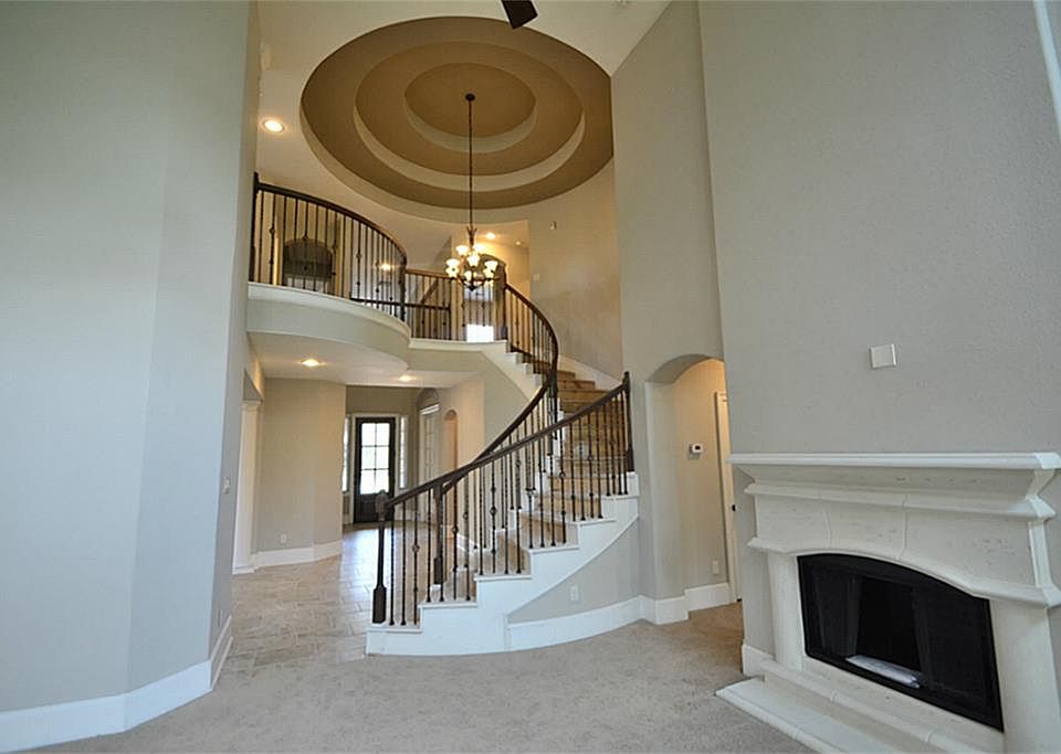 1st image of 6006 Sydney Park Ln