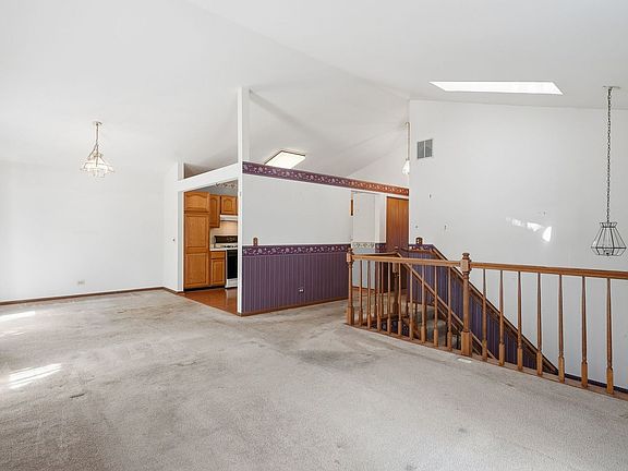 2nd image of 864 N Shady Oaks Dr #864