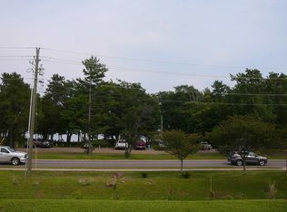 1304 Picnic Rocks Dr, Marquette, MI 49855