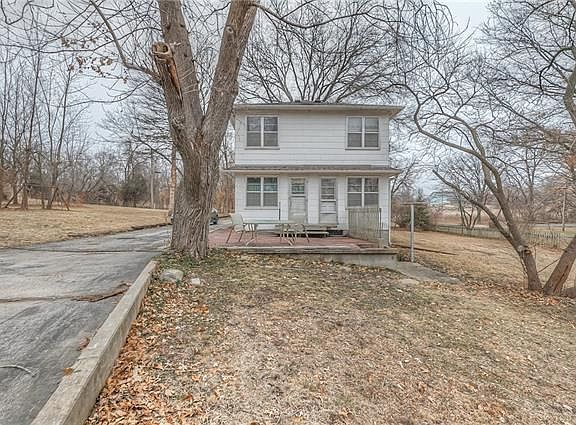 4th image of 8009 Richland Ave
