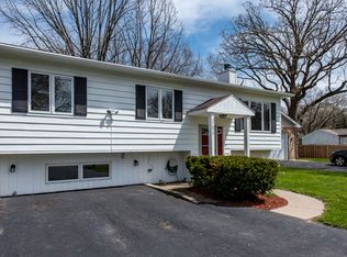 37673 N North Ave, Beach Park, IL 60087
