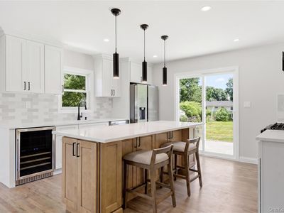 1707 N Gardiner Drive, Bay Shore, NY, 11706