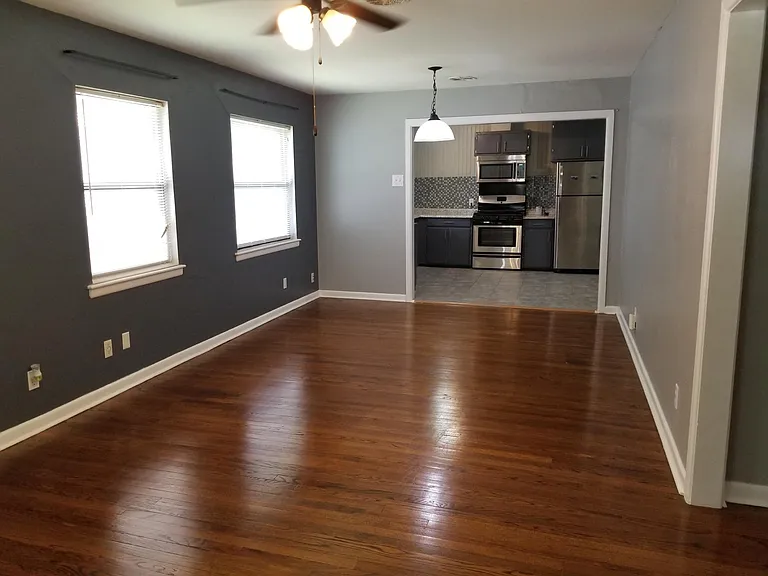 2104 Hillburn Dr — Photo 3