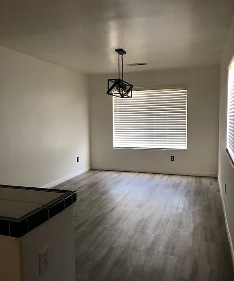 2910 Colville Ave — Photo 4