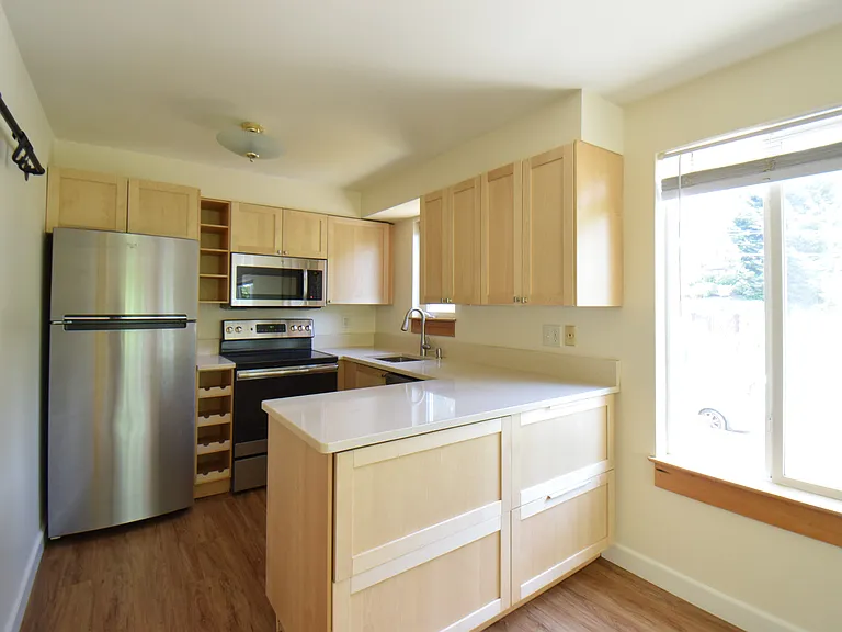 5101 42nd Ave S — Photo 3