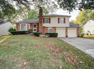 9716 Antioch Rd, Overland Park, KS 66212