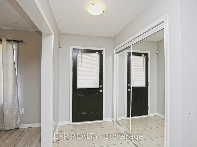 11 Crossbill Rd — Photo 3