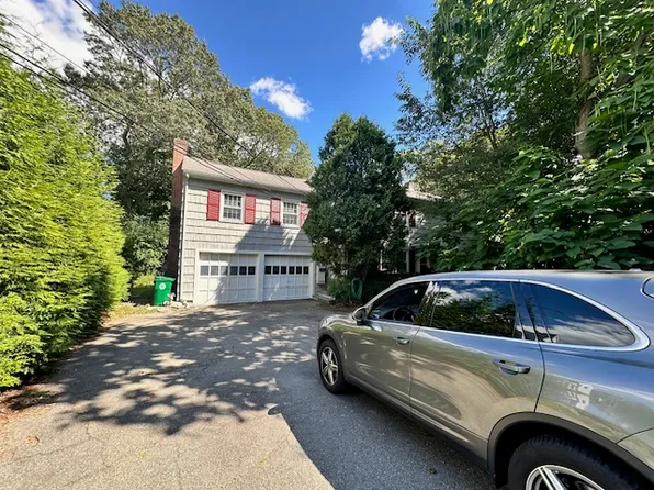34 Coyne Rd #32, Waban, MA 02468