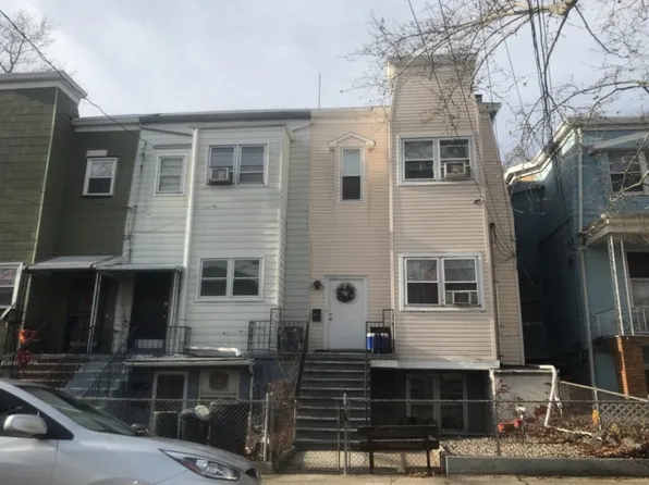 88 Waverly St, Jersey City, NJ 07306