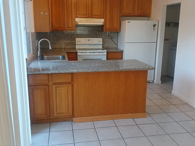 27766 Del Norte Ct — Photo 4