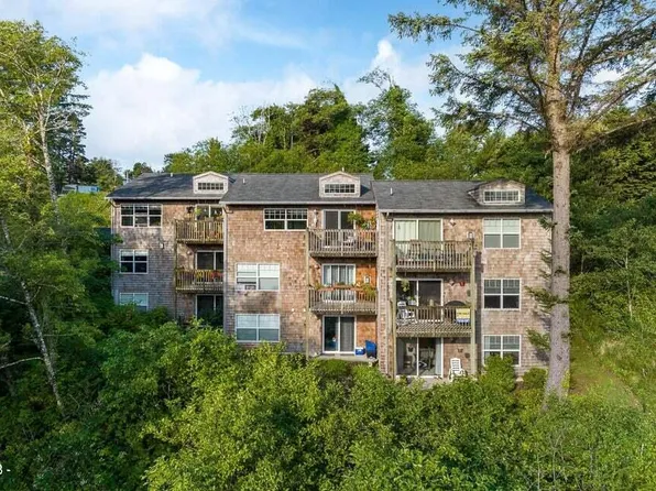 425 Shell Ave #5, Depoe Bay, OR 97341