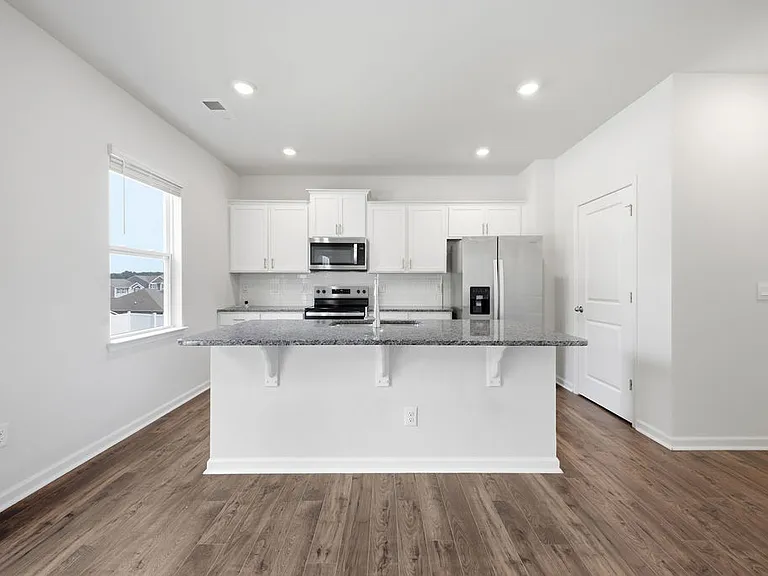 560 Country Oak Dr — Photo 15