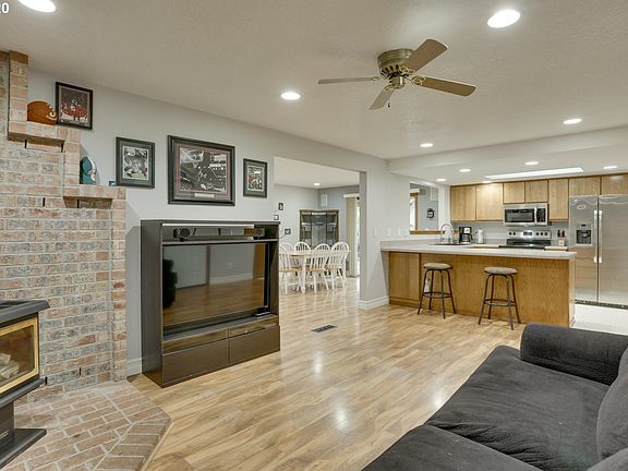 5th image of 15575 SE McAllister Ct