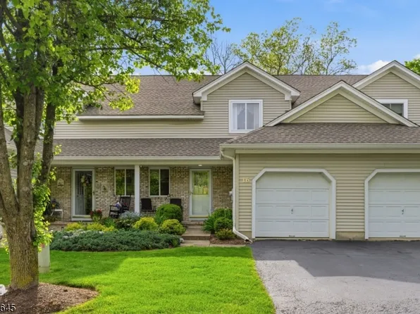 16 Pale Star Ct, Hardyston Twp., NJ 07419