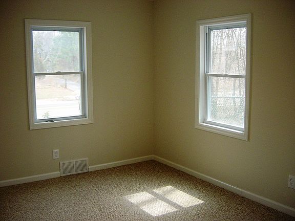 2nd Bedroom in Front House