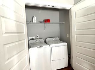 316 King St APT D, Charleston, SC 29401