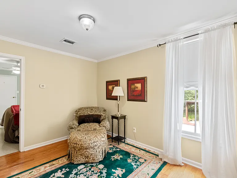 1026 S Morgan Ave — Photo 17