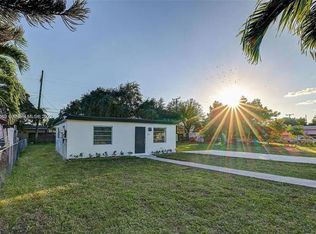5818 Wiley St, Hollywood, FL 33023