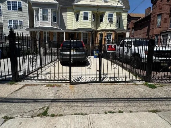 61 Lincoln Ave, Newark City, NJ 07104
