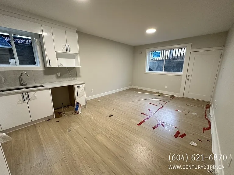 20264 27a Ave #1 — Photo 2